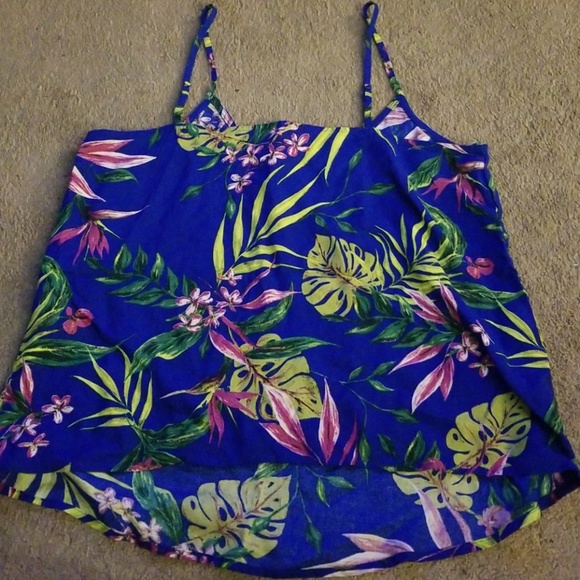 H&M Top - Picture 4 of 4